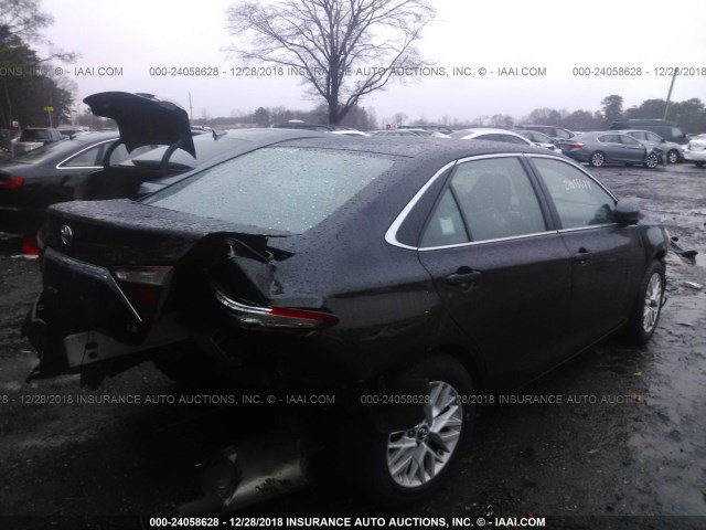 4T1BF1FK3GU257383 - 2016 TOYOTA CAMRY LE/XLE/SE/XSE BLACK photo 4