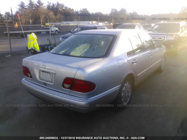 WDBJF55F6VJ029242 - 1997 MERCEDES-BENZ E 320 SILVER photo 4