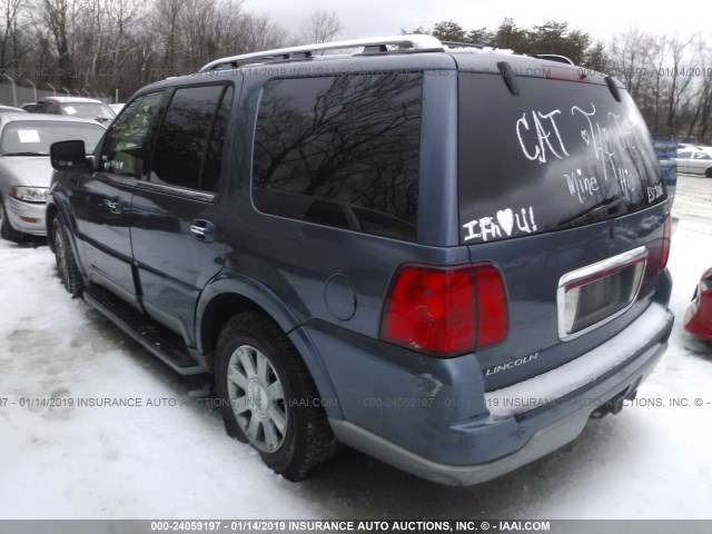 5LMFU28R23LJ32802 - 2003 LINCOLN NAVIGATOR BLUE photo 3