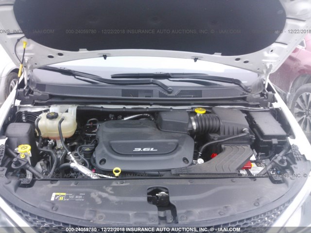 2C4RC1BG9JR120787 - 2018 CHRYSLER PACIFICA TOURING L WHITE photo 10
