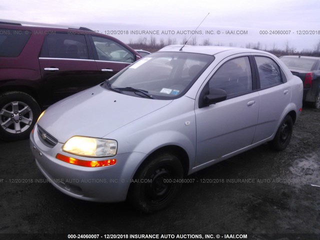 KL1TD56626B629113 - 2006 CHEVROLET AVEO LS SILVER photo 2