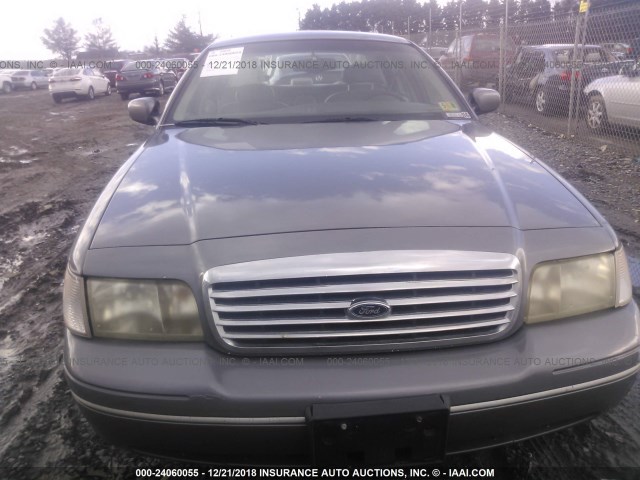 2FAFP74W8YX141284 - 2000 FORD CROWN VICTORIA LX GRAY photo 6