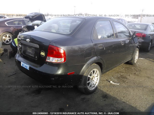 KL1TD52615B391307 - 2005 CHEVROLET AVEO LS BLACK photo 4