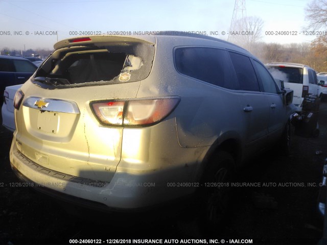 1GNKRHKD5HJ172129 - 2017 CHEVROLET TRAVERSE LT SILVER photo 4