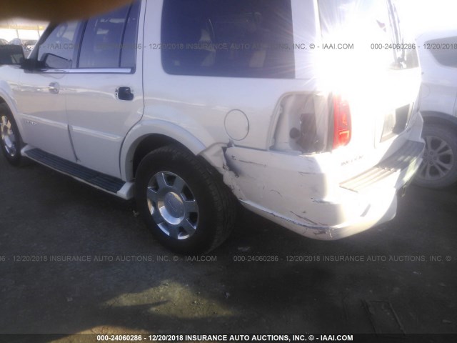 5LMFU285X6LJ02383 - 2006 LINCOLN NAVIGATOR Ақ фото 6