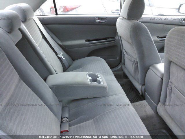 4T1BE32K45U096768 - 2005 TOYOTA CAMRY LE/XLE/SE BLACK photo 8