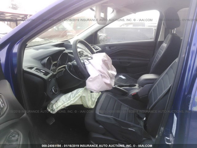 1FMCU0F78FUB44026 - 2015 FORD ESCAPE S BLUE photo 5