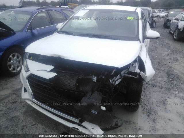 3KPC24A39JE033370 - 2018 HYUNDAI ACCENT SEL WHITE photo 6