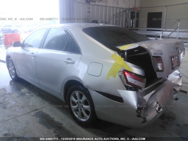 4T1BF3EK9BU217458 - 2011 TOYOTA CAMRY SE/LE/XLE 银色 照片 6
