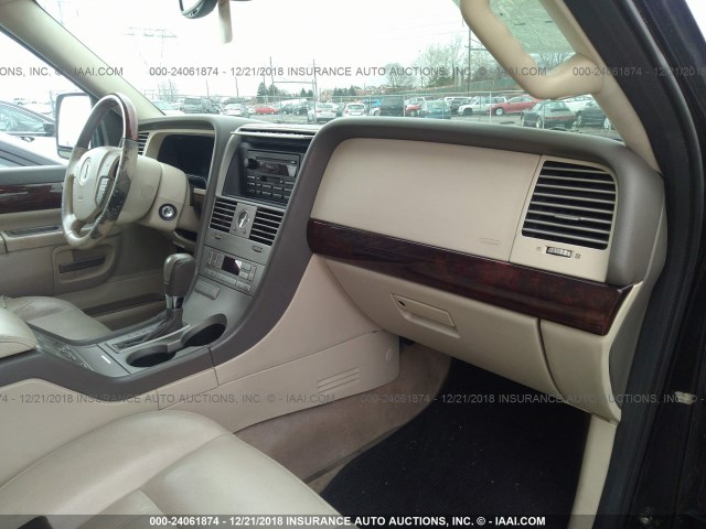 5LMEU68H94ZJ36175 - 2004 LINCOLN AVIATOR 黑色 照片 5