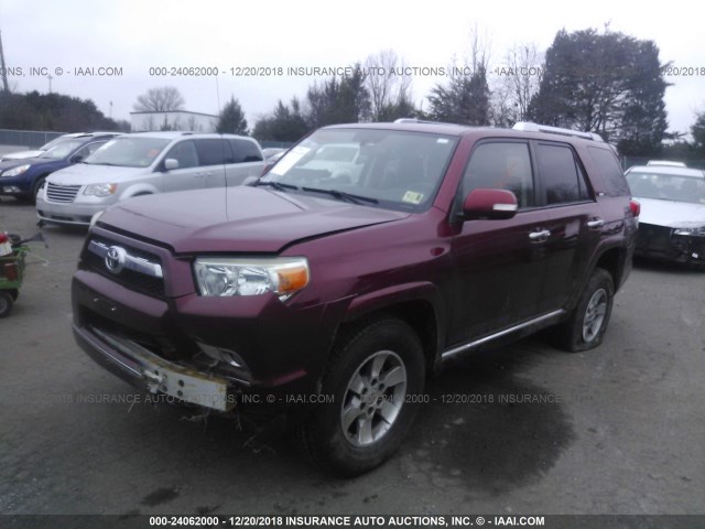 JTEBU5JRXA5007514 - 2010 TOYOTA 4RUNNER SR5/LIMITED/TRAIL BURGUNDY photo 2