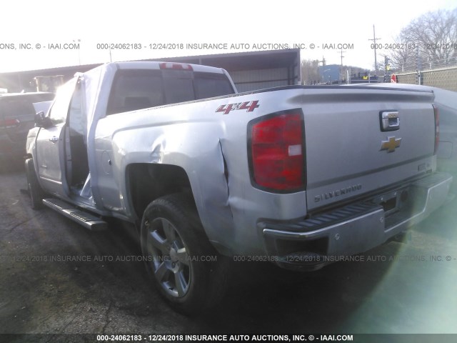 1GCVKREC6JZ218304 - 2018 CHEVROLET SILVERADO K1500 LT GRAY photo 3