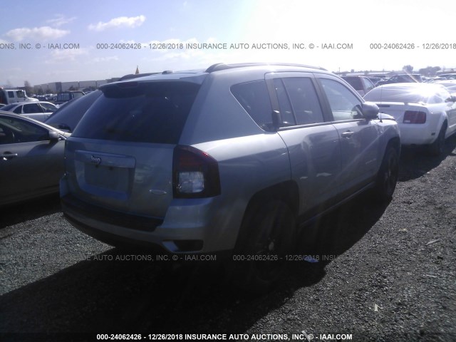 1C4NJDEB7GD758344 - 2016 JEEP COMPASS LATITUDE GRAY photo 4