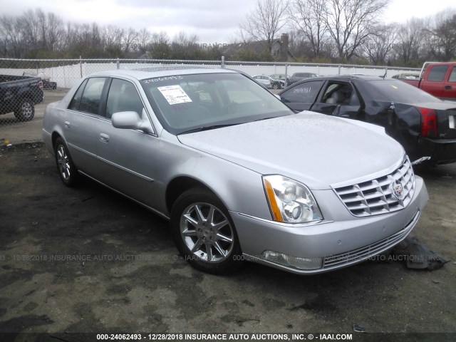 1G6KD5E67BU121081 - 2011 CADILLAC DTS LUXURY COLLECTION SILVER photo 1