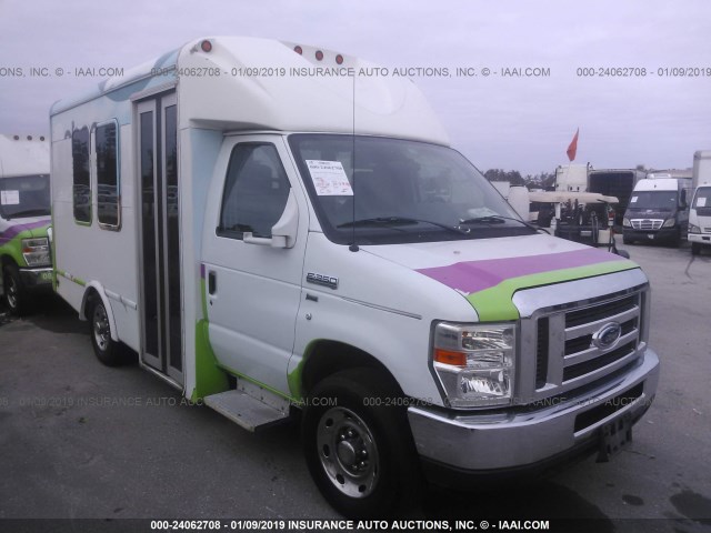 1FDWE3FL7DDA23039 - 2013 FORD ECONOLINE E350 SUPER DUTY CTWAY VAN WHITE photo 1