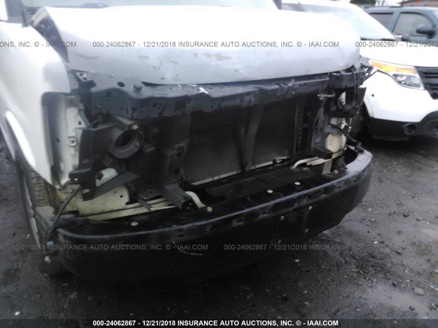 1GCSGAFX9C1103091 - 2012 CHEVROLET EXPRESS G1500  WHITE photo 6