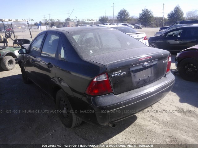 1FAFP34N26W228655 - 2006 FORD FOCUS ZX4 BLACK photo 3