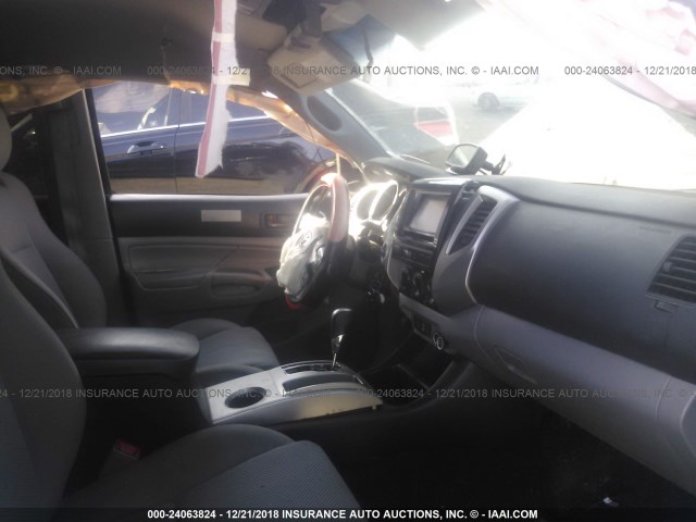 5TFLU4ENXDX049622 - 2013 TOYOTA TACOMA DOUBLE CAB 黑色 照片 5