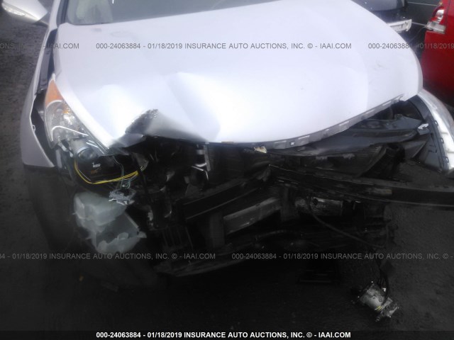 KMHEC4A48BA002139 - 2011 HYUNDAI SONATA HYBRID SILVER photo 6