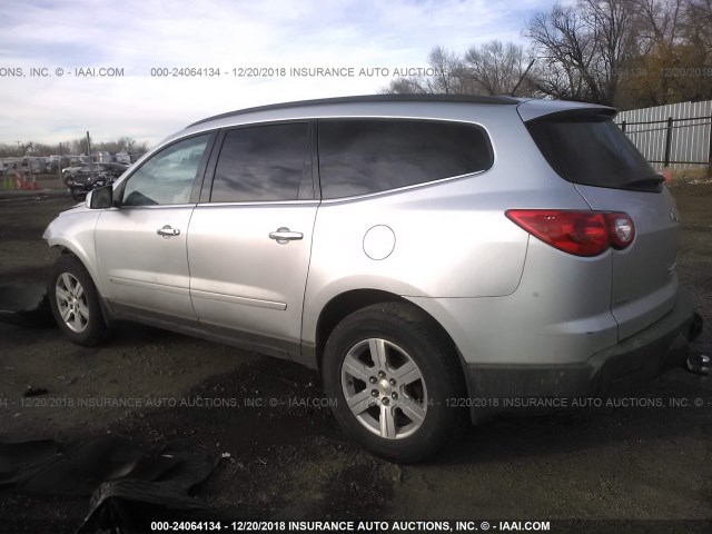 1GNLVFED9AS123404 - 2010 CHEVROLET TRAVERSE LT SILVER photo 3