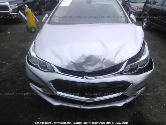 1G1BC5SM4H7257459 - 2017 CHEVROLET CRUZE LS SILVER photo 6