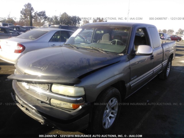 2GCEC19T7X1249121 - 1999 CHEVROLET SILVERADO C1500 SILVER photo 2