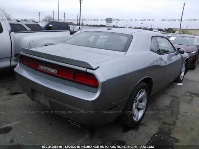 2C3CDYAG3EH274005 - 2014 DODGE CHALLENGER SXT SILVER photo 4