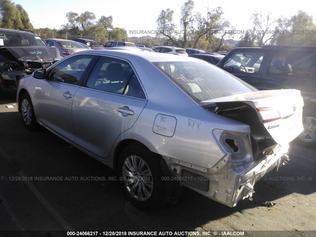 4T1BF1FK4EU380655 - 2014 TOYOTA CAMRY L/SE/LE/XLE SILVER photo 3