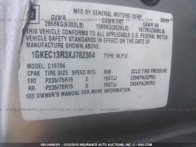 1GKEC13R3XJ782364 - 1999 GMC YUKON GOLD photo 9