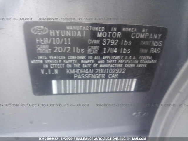 KMHDH4AE2BU102922 - 2011 HYUNDAI ELANTRA GLS/LIMITED SILVER photo 9