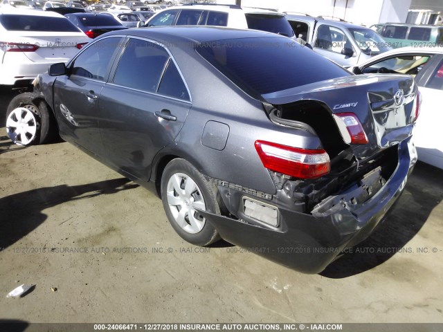 4T4BE46K79R129421 - 2009 TOYOTA CAMRY SE/LE/XLE GRAY photo 3