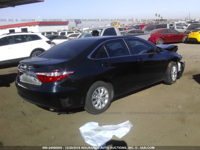 4T1BF1FK9GU563407 - 2016 TOYOTA CAMRY LE/XLE/SE/XSE BLUE photo 4