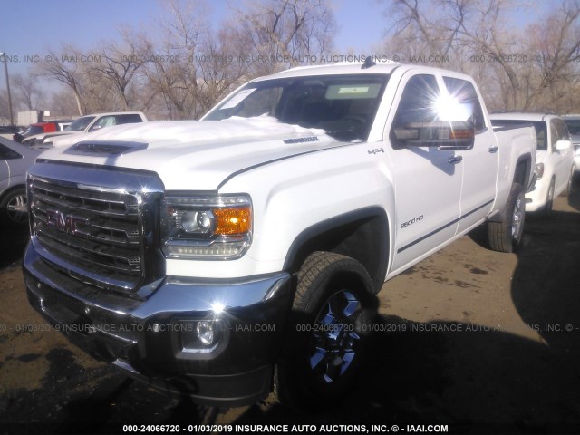 1GT12REY5KF158464 - 2019 GMC SIERRA K2500 SLT WHITE photo 2