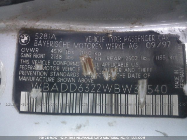 WBADD6322WBW30540 - 1998 BMW 528 I AUTOMATIC BLUE photo 9