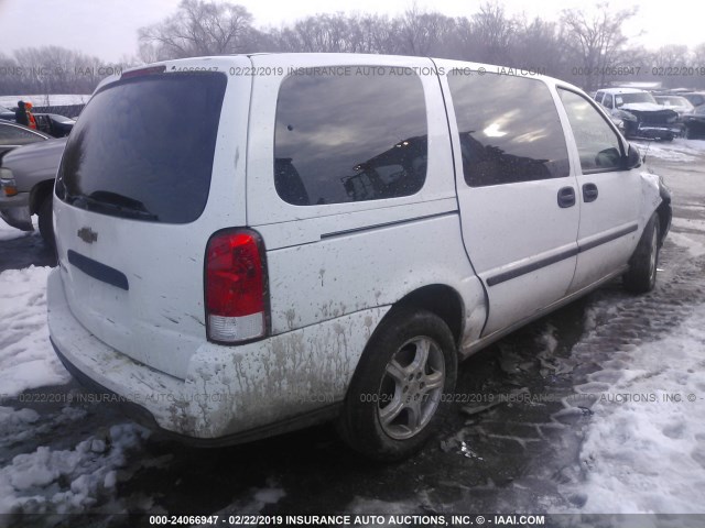 1GNDV23197D167082 - 2007 CHEVROLET UPLANDER LS WHITE photo 4