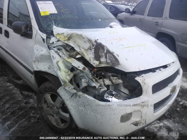 1GNDV23197D167082 - 2007 CHEVROLET UPLANDER LS WHITE photo 6