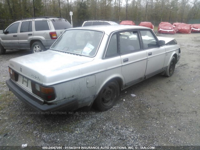 YV1AA8843L1416379 - 1990 VOLVO 240 DL SILVER photo 4