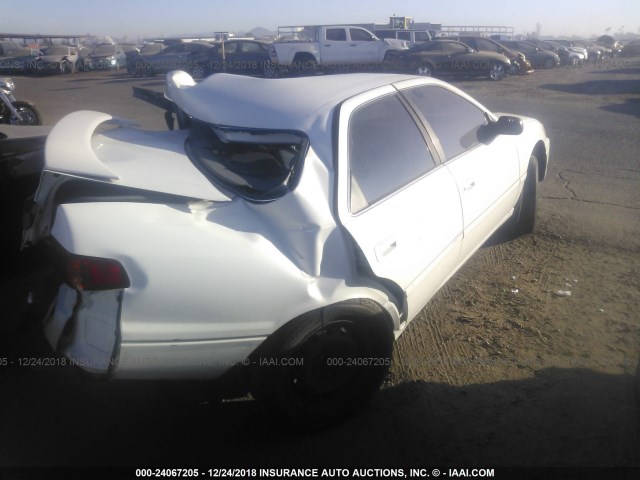 JT2BG22K2Y0411614 - 2000 TOYOTA CAMRY CE/LE/XLE WHITE photo 4