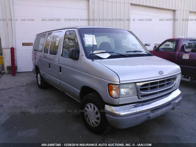 1FMRE11282HA90013 - 2002 FORD ECONOLINE E150 WAGON SILVER photo 1