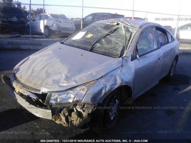 1G1PA5SG9E7366646 - 2014 CHEVROLET CRUZE LS SILVER photo 2