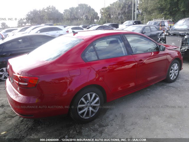 3VWD17AJ0FM355963 - 2015 VOLKSWAGEN JETTA SE RED photo 4