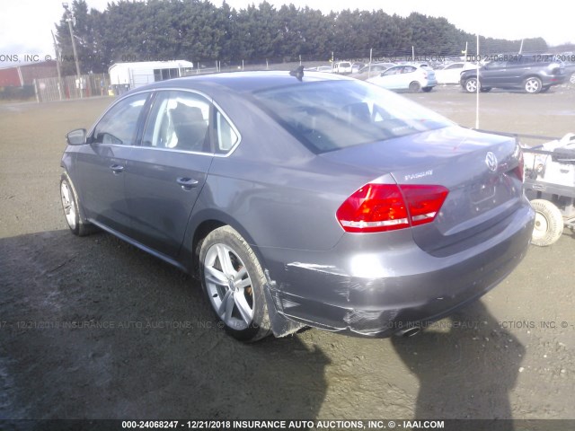 1VWBP7A32EC015818 - 2014 VOLKSWAGEN PASSAT SE GRAY photo 3