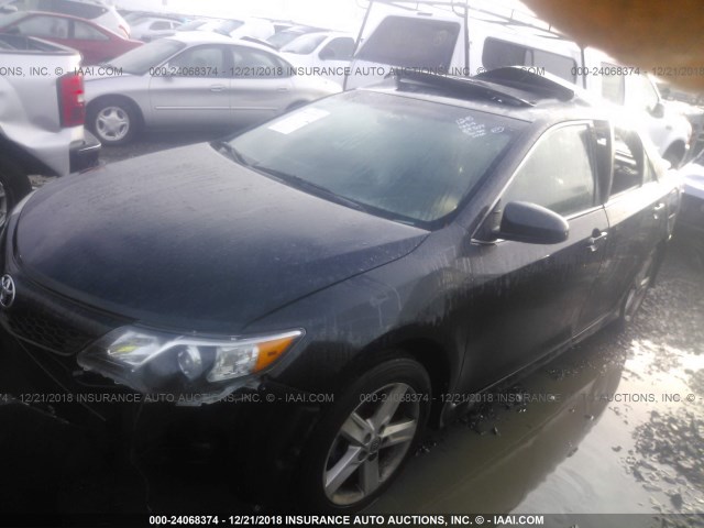 4T1BF1FK9DU680089 - 2013 TOYOTA CAMRY L/SE/LE/XLE შავი ფოტო 2