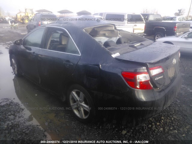 4T1BF1FK9DU680089 - 2013 TOYOTA CAMRY L/SE/LE/XLE შავი ფოტო 3