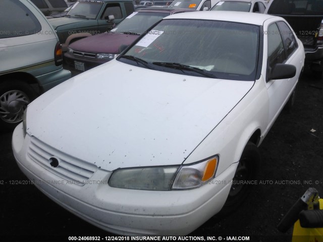 4T1BG22K9WU191977 - 1998 TOYOTA CAMRY CE/LE/XLE WHITE photo 2