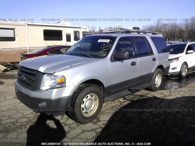 1FMJU1G58DEF47733 - 2013 FORD EXPEDITION SILVER photo 2