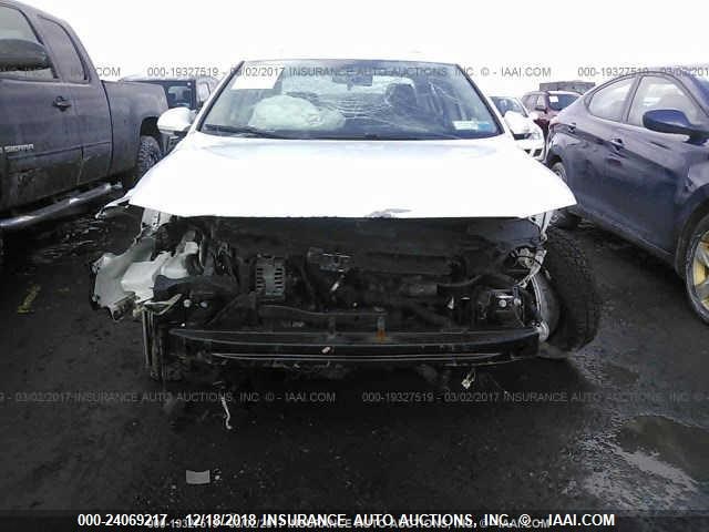 WVWJM7AN1AP050409 - 2010 VOLKSWAGEN PASSAT KOMFORT WHITE photo 6