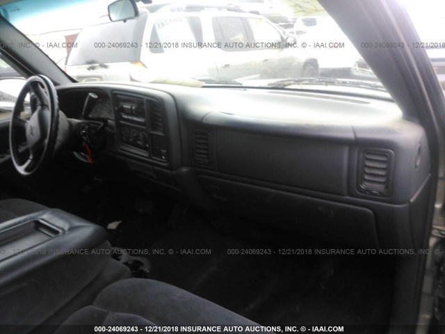 2GCEC19V021119983 - 2002 CHEVROLET SILVERADO C1500 TAN photo 5