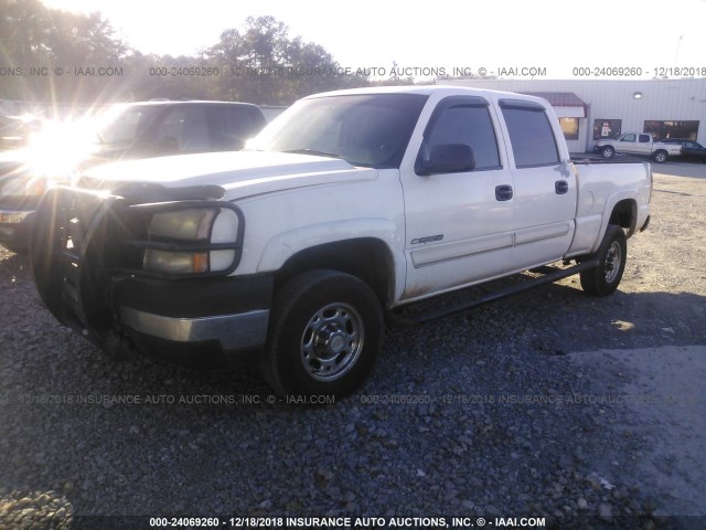 1GCHC23U46F262355 - 2006 CHEVROLET SILVERADO C2500 HEAVY DUTY WHITE photo 2