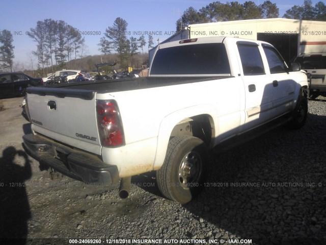 1GCHC23U46F262355 - 2006 CHEVROLET SILVERADO C2500 HEAVY DUTY WHITE photo 4